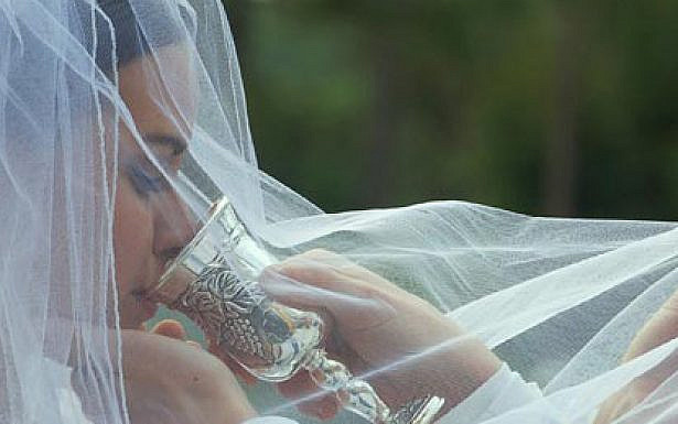 חתונה יהודית היא מצווה, לא פשע