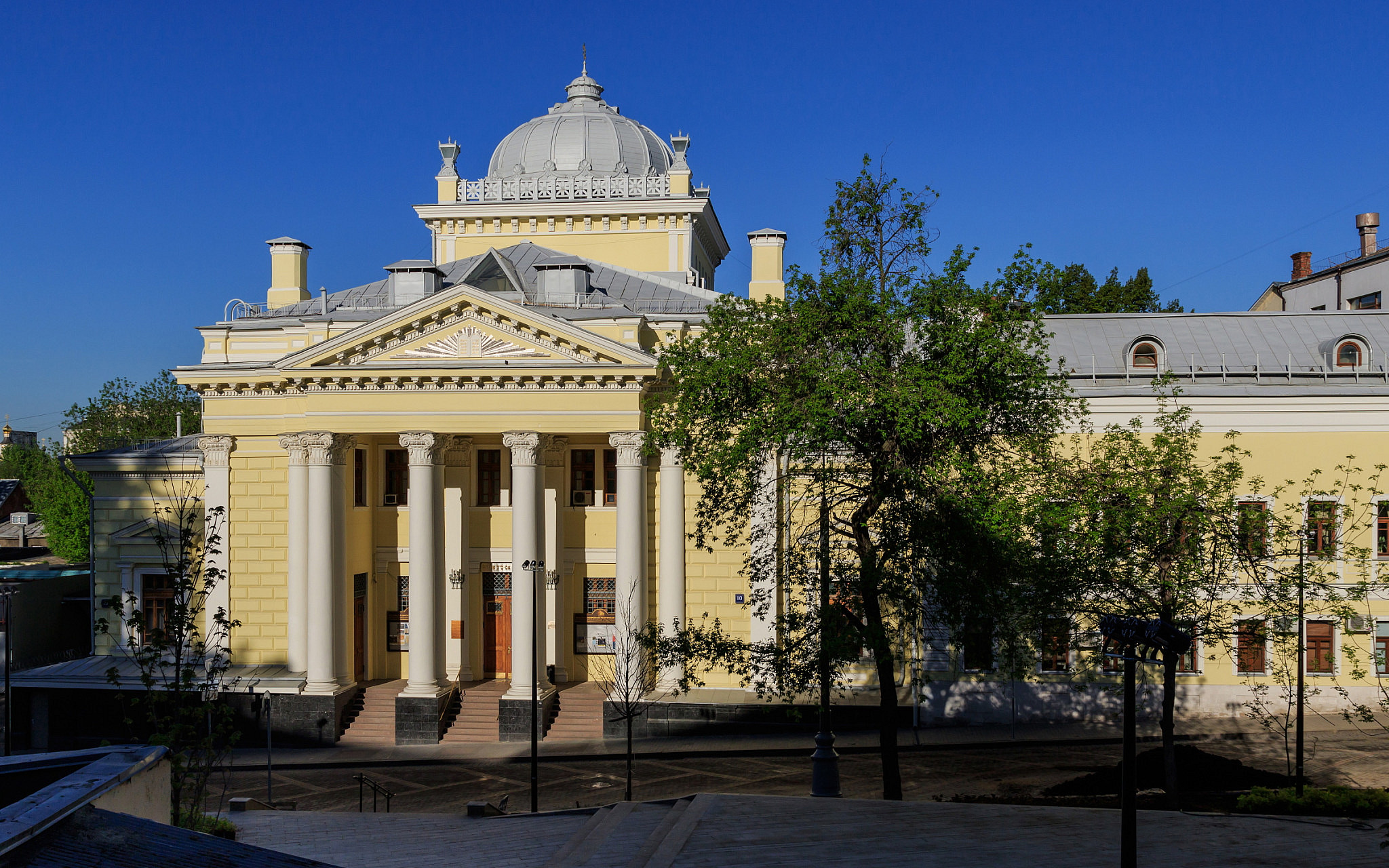 בית הכנסת הכוראלי במוסקבה. מבט מבחוץ (צילום: א. סאבין, ויקיפדיה)
